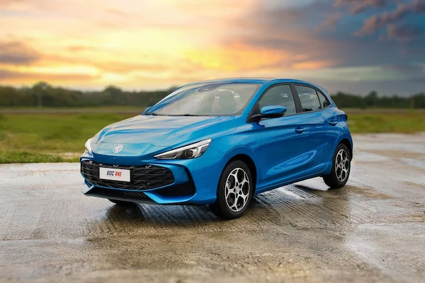 New MG3 azul vista frontal derecha